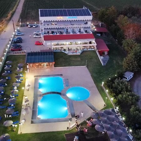 Vosporos Hotel Комотіні Екстер'єр фото