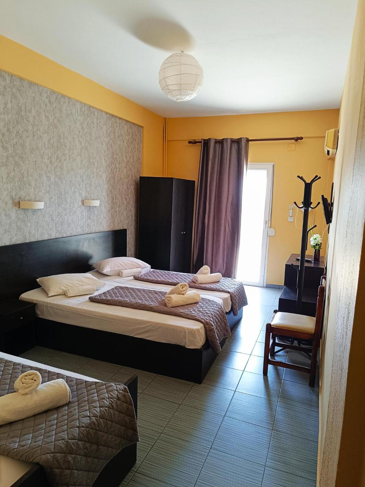Vosporos Hotel Комотіні Екстер'єр фото