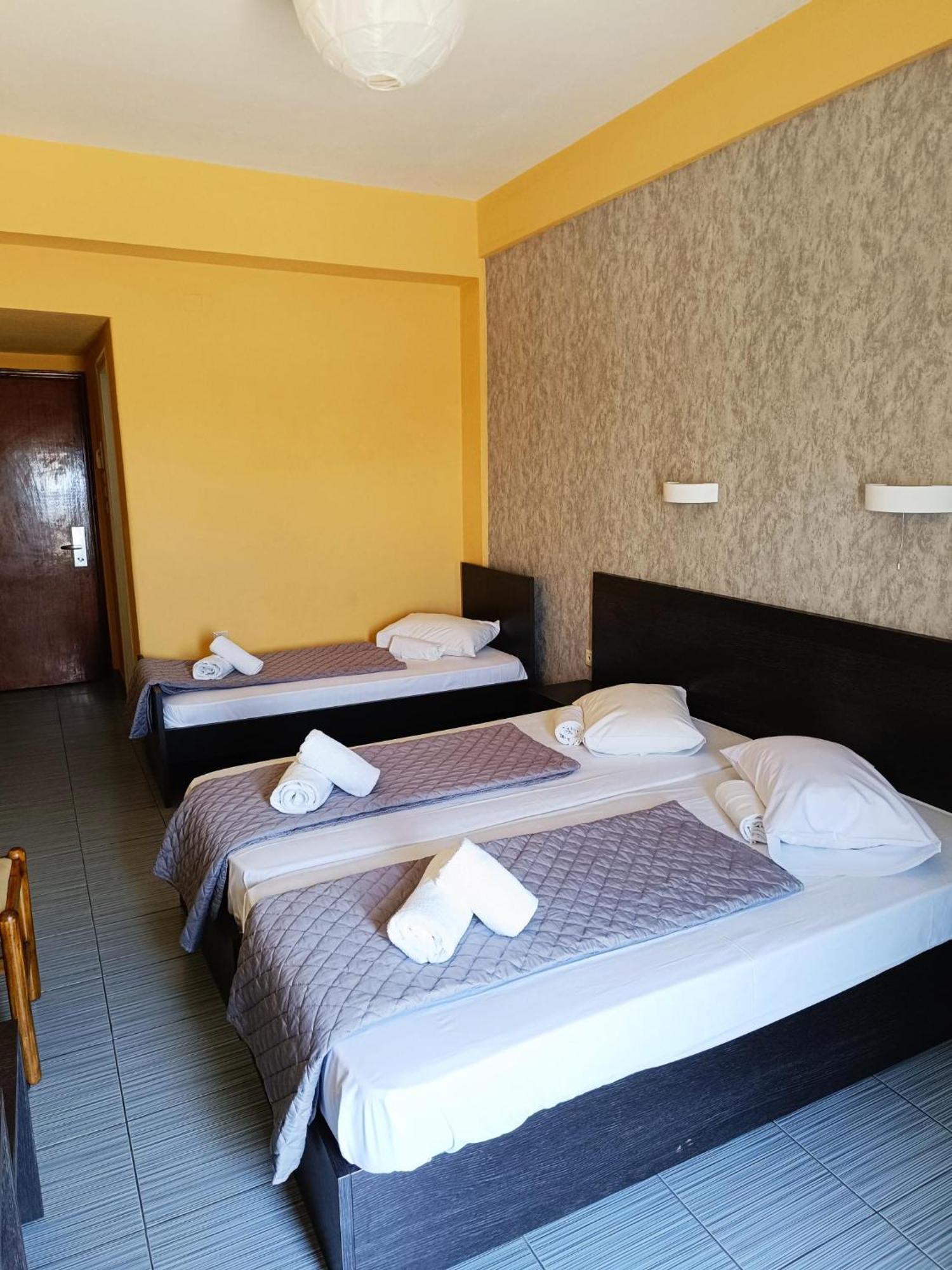 Vosporos Hotel Комотіні Екстер'єр фото